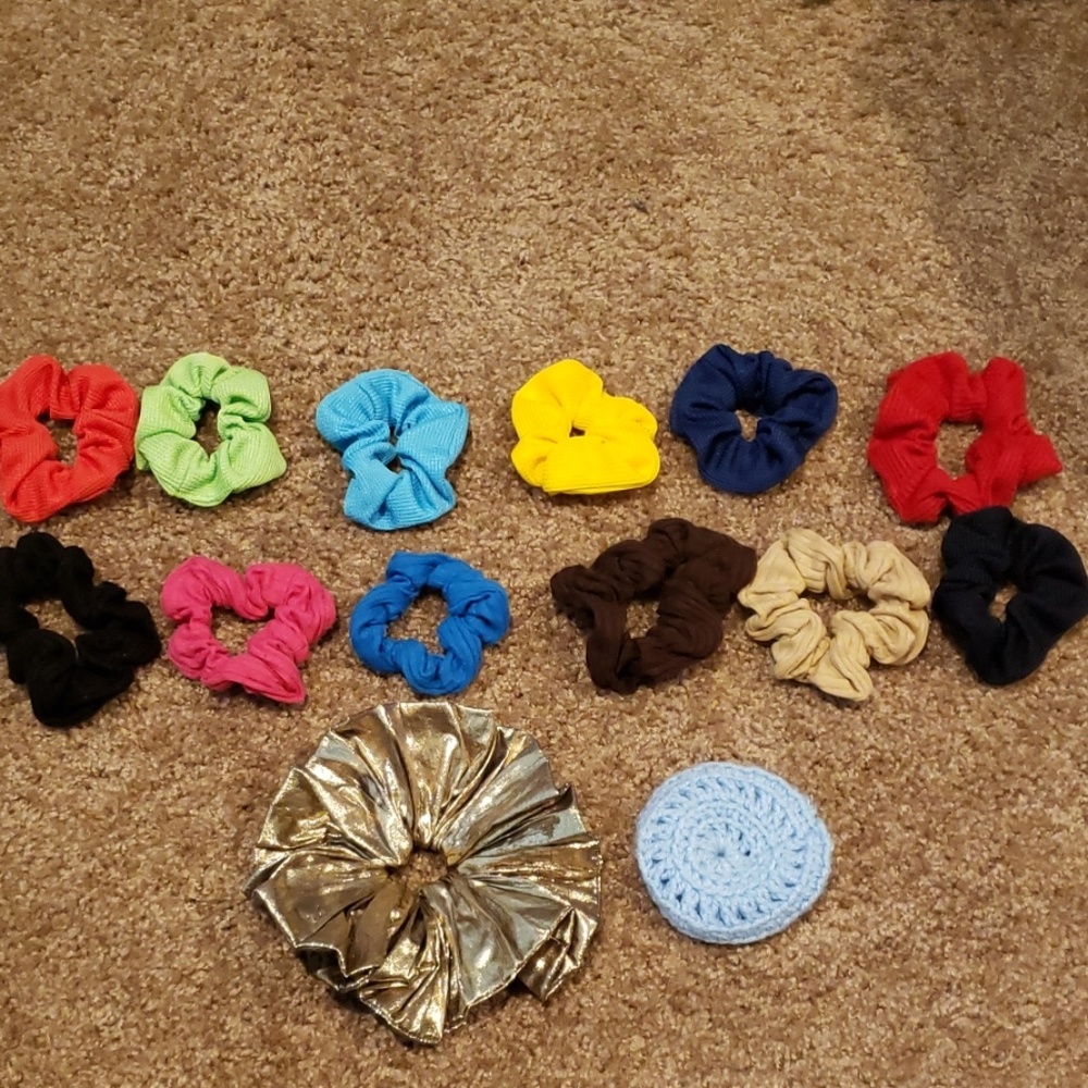 Scrunchies and a bun cover!